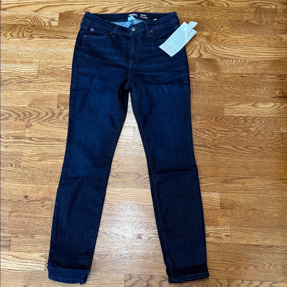 Amazon Essentials Women's Deep Indigo Skinny Jeans